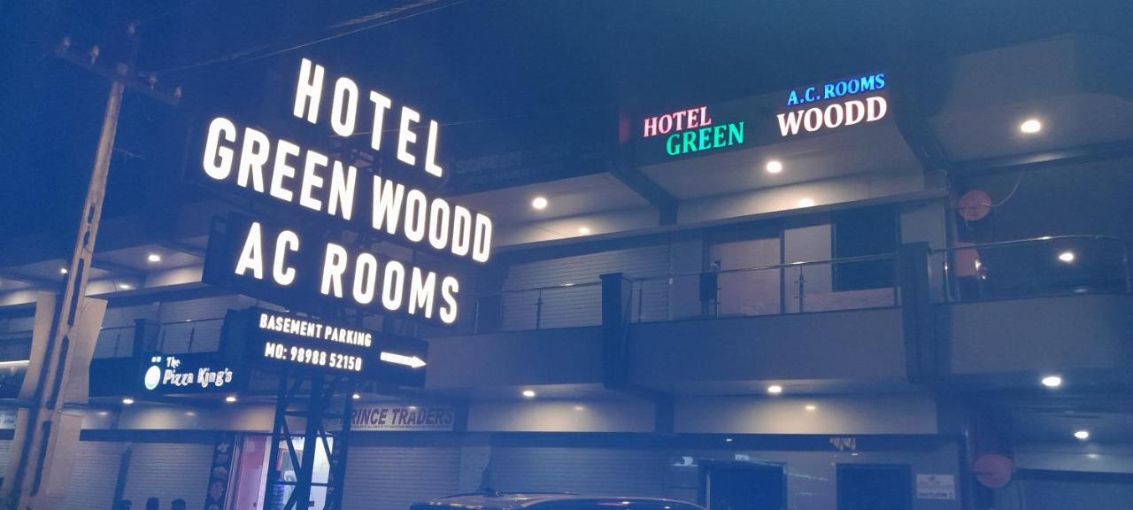 Hotel Green Park Ānand Buitenkant foto